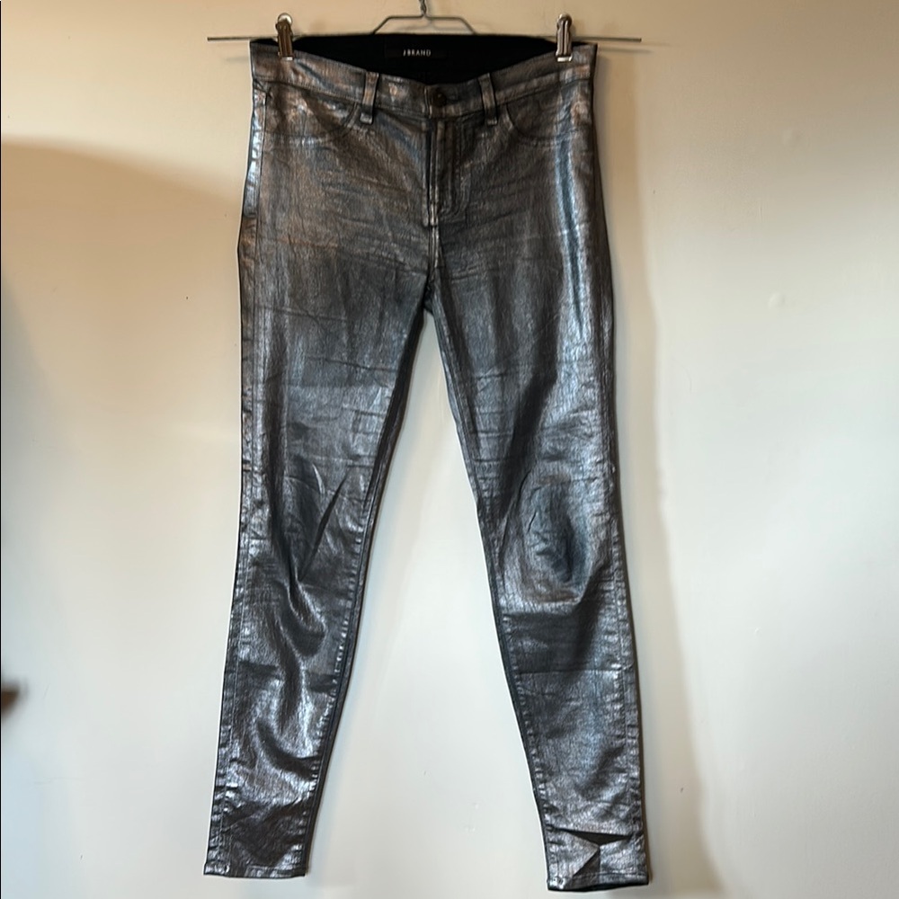 J Brand stretch metallic silver skinny jeans excellent conditions size 28